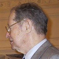 Vasily Smyslov (1921 - 2010) (棋手)