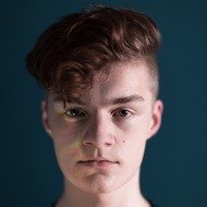 Vegard, 25 (YouTube Star)