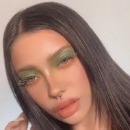 Vicky Balena, 25 (Instagram Star)