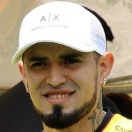 Víctor Ayala, 36 (Jogador De Futebol)