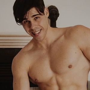 Víctor Valdivia, 29 (TikTok明星)