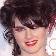 Victoria Asher, 40 (鋼琴家)