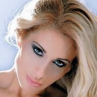 Victoria Lomba, 45 (Model)