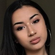 Victoria Loopz, 24 (YouTube Star)