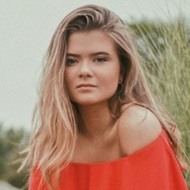 Victoria Skie, 26 (YouTube Star)