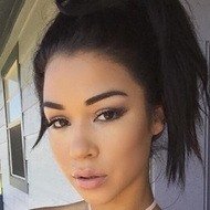 Victoria Vanna, 28 (Instagram Star)