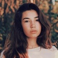 Vike Mal, 24 (Star di YouTube)