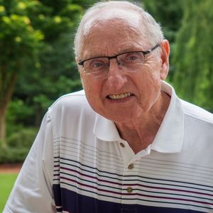 Vince Dooley (1932 - 2022) (足球教练)