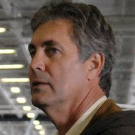 Vince Ferragamo, 71 (Giocatore di calcio)