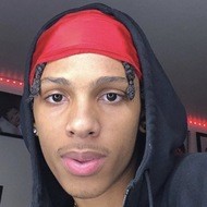 Viniq, 25 (TikTok Star)