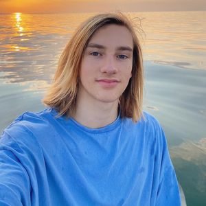 Vinny Piano, 20 (TikTok Star)