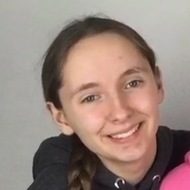 Viola Falk, 21 (TikTok Star)