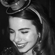 Violetta Komyshan, 28 (Instagram明星)