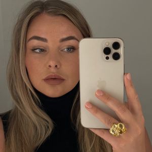 Vivian Hoorn, 31 (Photographer)