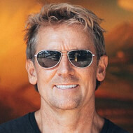 Vladimir Kush, 59 (Họa sĩ)