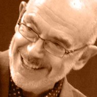 Wally Lamb, 75 (小说家)