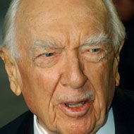 Walter Cronkite (1916 - 2009) (Journalist)