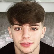 Warren Robie, 24 (TikTok Star)