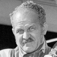 Wendell Scott (1921 - 1990) (VĐV đua xe)