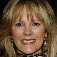 Wendy Schaal, 69 (Dobladora)