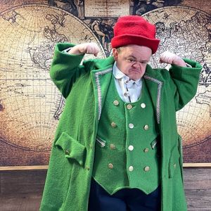 Wesley Weigel, 35 (喜劇演員)