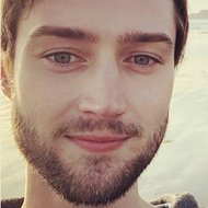 Will Connolly, 40 (Diễn viên sân khấu)