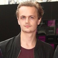 Will Jones, 31 (Guitarrista)