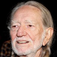 Willie Nelson, 90 (Кантри-Певец )