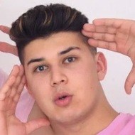 Wladekzi, 25 (TikTok Star)