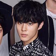 Wooshin, 27 (Cantante pop)