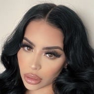 WowVal, 28 (Instagram-ster)