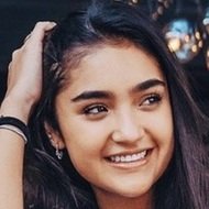 Xime Ponch, 21 (YouTuber)
