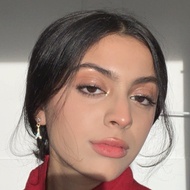 Xosaro, 22 (Instagram Star)
