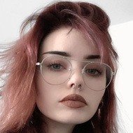Xowie Jones, 24 (Estrella de TikTok)