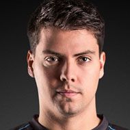 xPeke, 31 (eSports Player)