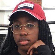 Yanna Beard, 22 (YouTube Star)