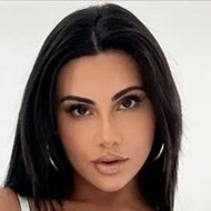 Yasmin Kavari, 31 (YouTube Star)