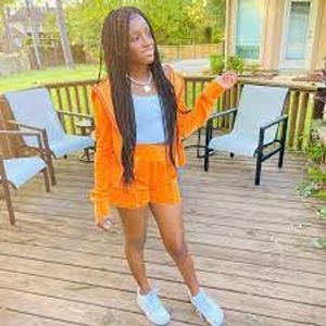 Yaya Panton, 17 (YouTube Star)