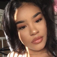 Yelenv, 28 (Instagram Star)