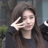 Yiren, 23 (流行歌手)