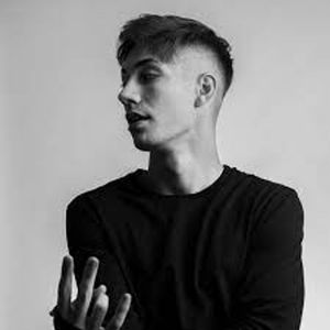 YNY Sebi, 21 (说唱歌手)