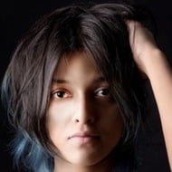 Yohani, 32 (词曲作者)