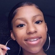 Yoni Wicker, 18 (Instagram Star)