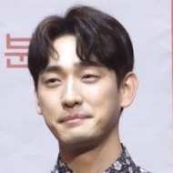 Yoon Park, 36 (电视演员)