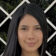 Yoselin Noroña, 32 (Модель)