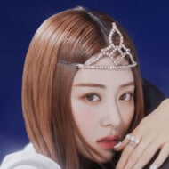 Yun-jin Huh, 24 (Pop Singer)