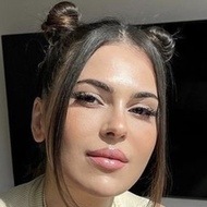 Yungpeppermint, 30 (Instagram明星)