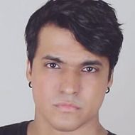 Yuri Fox, 36 (Star di YouTube)