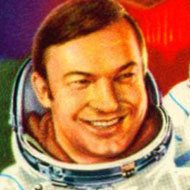 Yury Romanenko, 81 (宇航員)