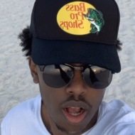 Yusuf7n, 23 (Estrella de TikTok)